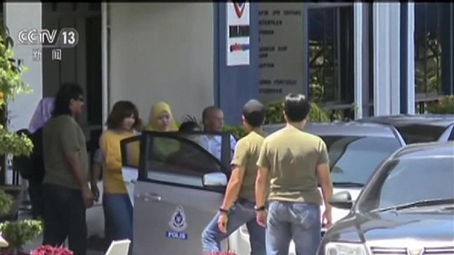 Siti Aisyah, WNI yang diduga terlibat pembunuhan kakak tiri Kim Jong Un di Malaysia tertangkap di sebuah hotel di Ampang saat berusaha bersembunyi.