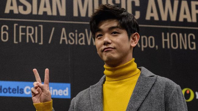 Penyanyi Eric Nam akan mewawancara secara langsung aktris Emma Watson, pemeran Belle dalam film live-action Beauty and the Beast.