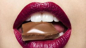 Kenali Kepribadian di Gigitan Pertama Cokelat Kelinci Paskah