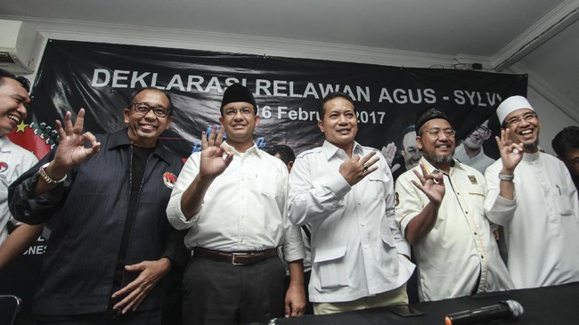 Anies Baswedan menyebut ada tiga partai yang akan mendukungnya dalam putaran kedua Pilkada DKI Jakarta 2017.