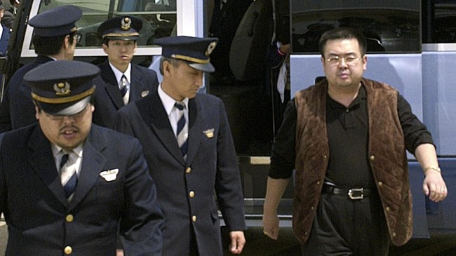 Identitas empat tersangka lain dalam kasus dugaan pembunuhan Kim Jong-nam akhirnya diungkap dalam persidangan di Malaysia, Kamis (12/10).