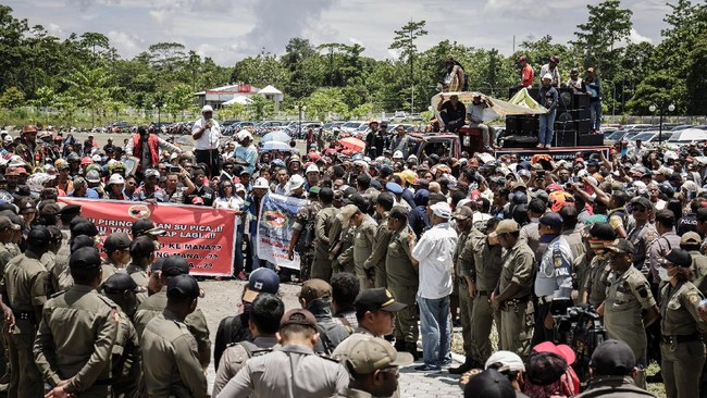 Awal tahun ini merupakan masa yang memberatkan PT Freeport Indonesia. Perusahaan tambang Amerika Serikat tersebut dihadapkan pada berbagai masalah.
