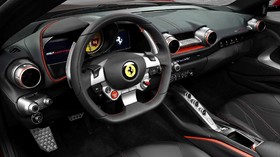 Bukan Hybrid atau Listrik, Ferrari Yakin Aman Bagi Indonesia