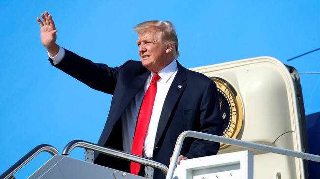 Donald Trump tidak akan hadir dalam jamuan makan malam yang digelar Asosiasi Wartawan Koresponden Gedung Putih (WHCA) di tengah ketegangannya dengan media.