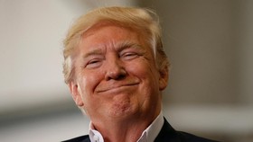 Trump Ingin Tembok Perbatasan Meksiko Tetap Dilanjutkan