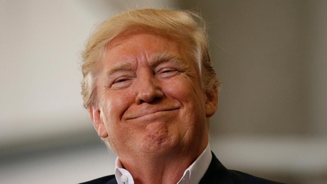 Anggota parlemen Amerika Serikat mendukung intervensi militer Donald Trump ke Suriah. Namun mereka juga meminta Trump berkonsultasi lebih dulu.