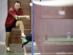 Usai Pensiun, Richard Mainaky Bangun GOR Bulutangkis di Tondano