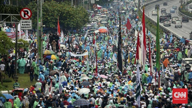 Sekitar 1000 bendera merah putih akan dibawa massa pada Aksi 28 Juli yang digelar Alumni 212. Bendera itu untuk menunjukkan kecintaan kepada Indonesia.
