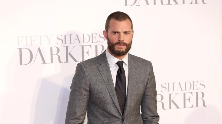 Kebahagiaan tak terkira tengah dirasakan bintang 'Fifty Shades', Jamie Dornan. Si hot daddy ini baru menyambut kelahiran anak ketiganya, Bun.
