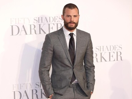 Bahagianya Si 'Hot Daddy' Jamie Dornan Sambut Lahirnya Anak Ke-3