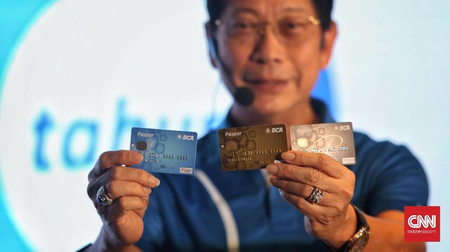 Bos PT Bank Central Asia Tbk (BCA) Jahja Setiaatmadja meramal Bank Indonesia (BI) akan memangkas suku bunga pada September 2024.