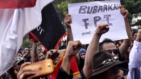 Pengamat: FPI Pun Patut Dibubarkan Jika Menentang Pancasila