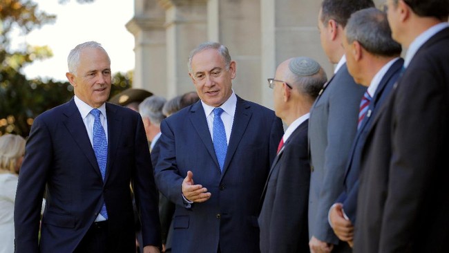 Pesawat yang membawa PM Israel Benjamin Netanyahu ke Australia harus menempuh perjalanan dua jam lebih lama hanya untuk menghindari wilayah udara Indonesia.