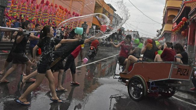 Festival Perang Air (Cian Cui) yang biasanya dihelat menjelang Imlek di Meranti, Riau, tahun ini ditiadakan demi mencegah penyebaran Covid-19.