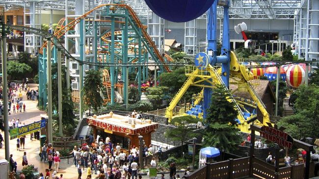 Mall of America membuka lowongan pekerjaan menjadi penulis, yang diharuskan menginap selama lima hari demi merasakan suasana di sana.