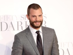 Fans Kirim Surat Aneh ke Jamie Dornan, Tuduh Punya Anak dari Dakota Johnson