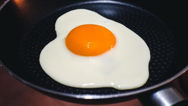 Telur Ayam Rebus Berapa Kalori Dalam 100 gram telur