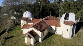Mengamati Benda Langit di Observatorium Bertenaga Surya