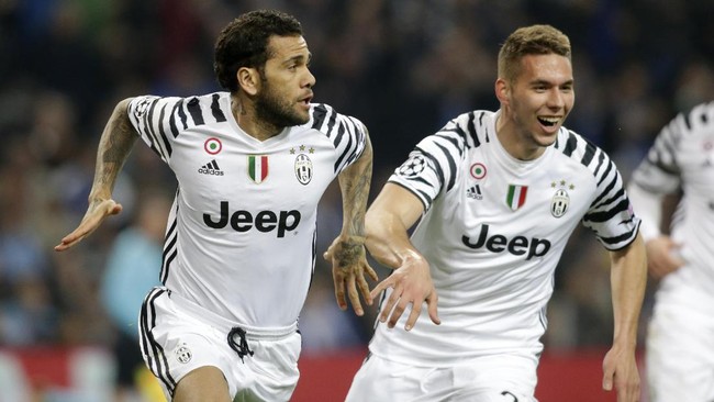 Hari terakhir leg pertama babak 16 besar Liga Champions berlangsung dini hari tadi. Leg kedua akan digelar pada 7-8 Maret dan 14-15 Maret mendatang.