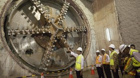 Jokowi Desak Ahok Segera Mulai Proyek MRT Tahap Dua
