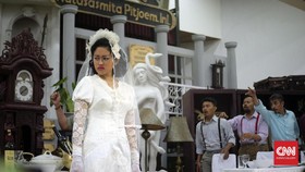 Cinta Raja Bandit & Pengemis di 'Opera Ikan Asin' Teater Koma