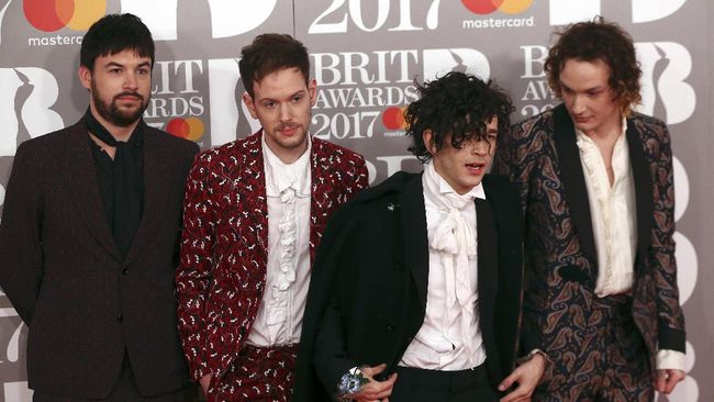 Matt Healy vokalis The 1975 akhirnya menyadari obat-obatan tidak baik untuk kesehatannya, dan ia tak mau membuat album baru di bawah pengaruh narkoba.
