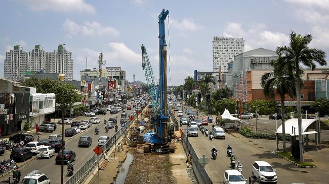 Infrastruktur Bakal Dongkrak Bisnis Multifinance Tahun Depan Industri pembiayaan (multifinance) diperkirakan bakal tumbuh di kisaran 10 persen didorong pembiayaan alat berat akibat maraknya proyek infrastruktur di 2018.