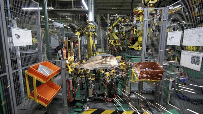 Ada tiga Kementerian yang mendapat mandat terkait percepatan industri kendaraan listrik di Indonesia, salah satunya Kemenperin.