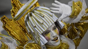 Karnaval Penuh Warna di Sao Paulo Brazil