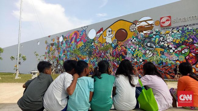 Ruang Publik Terpadu Ramah Anak (RPTRA) Kalijodo dipilih sebagai lokasi konser musik Harkitnas dan HUT DKI Jakarta pada Juni mendatang.