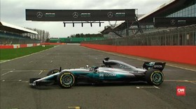 Hamilton dan Bottas Jajal Senjata Baru Mercedes