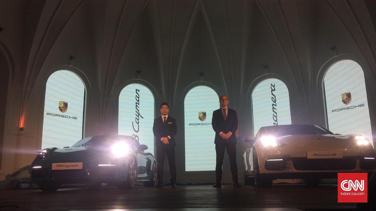 Melirik Duet Porsche 718 Cayman dan Panamera 4S