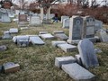 Sekitar 100 Nisan Makam Yahudi Philadelphia Dirusak Vandal