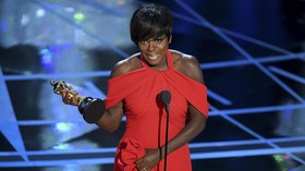 Viola Davis Raih Piala Oscar Sebagai Aktris Pendukung Terbaik