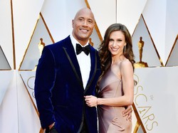 Minta Maaf Tiap Hari, Resep Dwayne Johnson Harmonis dengan Istri
