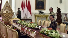 Istana Angkat Suara soal Tas Sembako Jokowi Rp3 Miliar