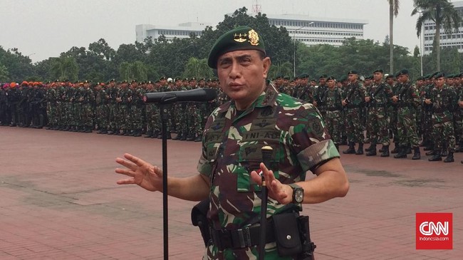 Pangkostrad Letjen Edy Rahmayadi mundur dari TNI lantaran ingin maju dalam Pilgub Sumatera Utara 2018. Sejumlah partai telah menyatakan dukungannya.