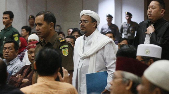 Komnas HAM memastikan untuk meminta keterangan kepada Rizieq Shihab dalam kapasitas sebagai korban dari dugaan kriminalisasi dan teror.