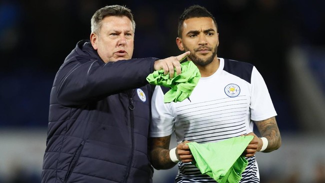 Manajer sementara Leicester City, Craig Shakespeare, melihat semangat berapi-api yang ditunjukkan Jamie Vardy dkk sejak sesi pemanasan melawan Liverpool.