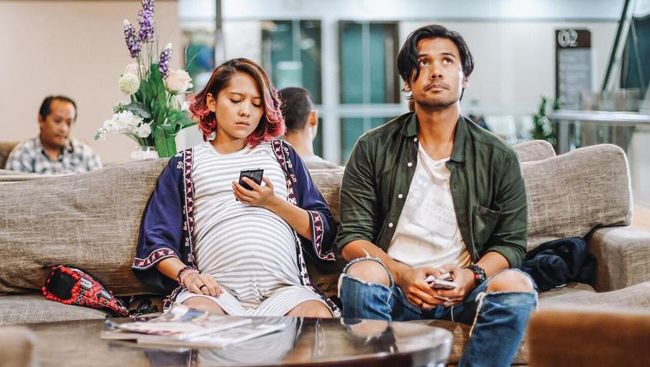 12 Film Indonesia Tentang Ibu Hamil dan Kisah Melahirkan Mengurus Bayi, Bagus Sarat Makna