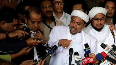 Rizieq Siap Jelaskan Tudingan Percakapan Porno Firza Husein