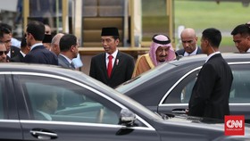 Jokowi dan Ahok Sambut Raja Salman di Halim Perdanakusuma