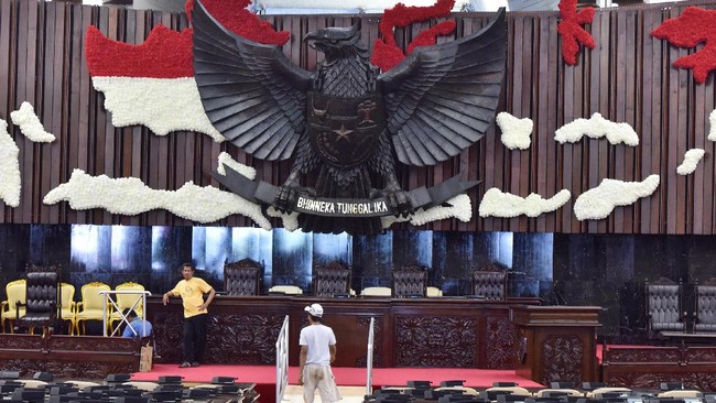Mahkamah Kehormatan Dewan akan memanggil Badan Urusan Rumah Tangga DPR untuk mengklarifikasi soal rencana kenaikan anggaran menjadi Rp7,2 triliun.