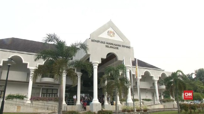 Sidang kasus pembunuhan Kim Jong-nam, kakak tiri pemimpin Korut dengan terdakwa Siti Aisyah dan Doan Thi Huong diperpanjang hingga Maret 2018.