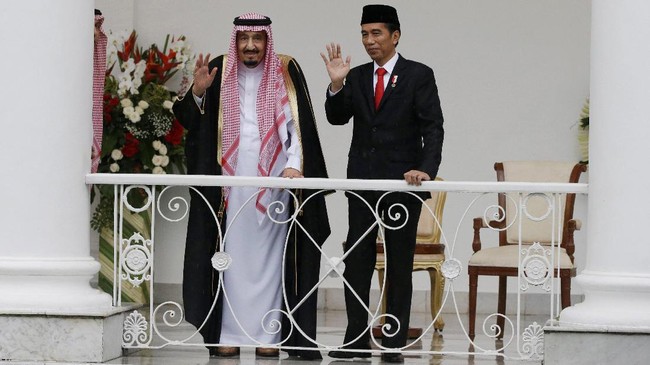 Presiden Joko Widodo menyebut bahwa negara perlu berintrospeksi dalam menanggapi besarnya nilai investasi Raja Salman ke China dibanding Indonesia.