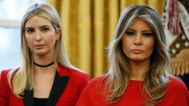 Ivanka Trump berisiko melanggar kode etik dan terlibat konflik kepentingan usai dikabarkan memiliki kantor di Gedung Putih meski tidak punya jabatan.