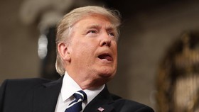 Telepon Duterte, Trump Sebut Kim Jong-un Orang Gila