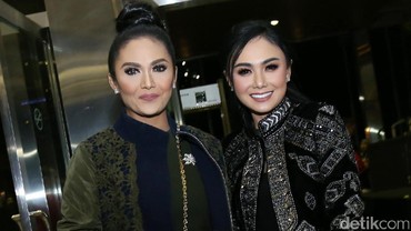img-title Ayah KD-Yuni Shara Meninggal hingga Suami Kepergok Hamili Tetangga