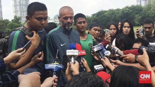 Pelatih asal Spanyol, Eduardo Perez Moran, mundur dari kursi kepelatihan PSS Sleman sebelum kompetisi Liga 1 2020 bergulir.