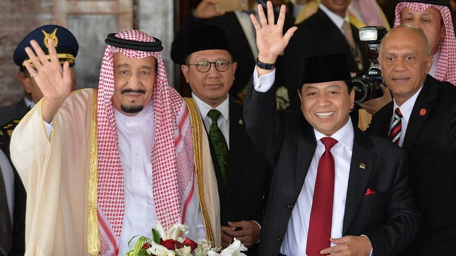 Ketua DPR menyebut ada jemaah haji meninggal saat menunggu antrean haji yang sangat lama. Ia berharap Raja Salman bisa menambah kuota haji Indonesia.